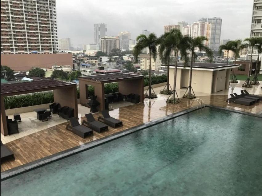 Breeze Residences - 1Br Unit With Balcony -Top Floor มะนิลา ภายนอก รูปภาพ