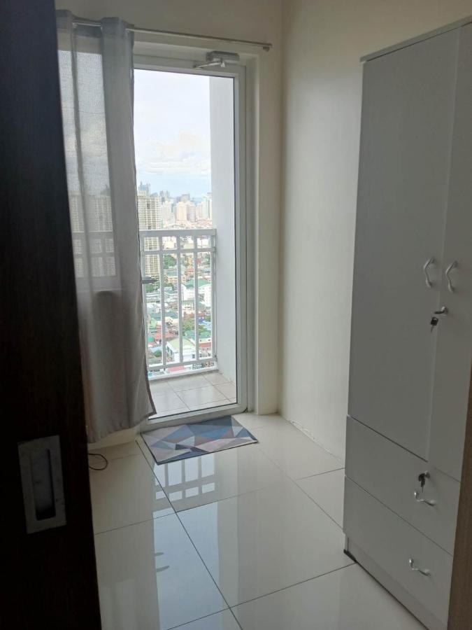 Breeze Residences - 1Br Unit With Balcony -Top Floor มะนิลา ภายนอก รูปภาพ